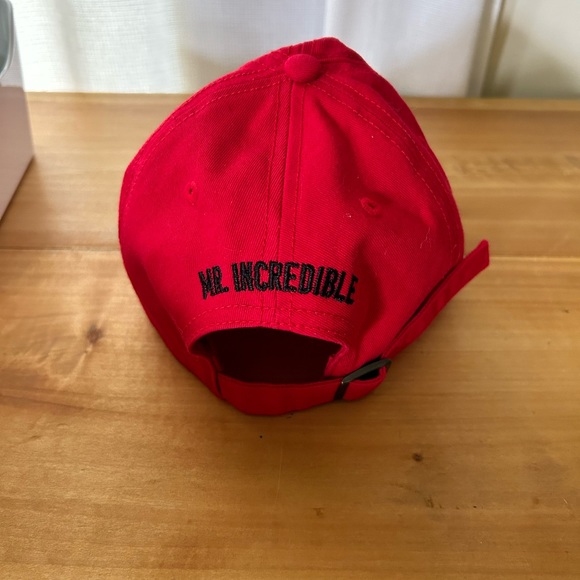 Mr. Incredible dad hat from the Disney Store! - Picture 2 of 4
